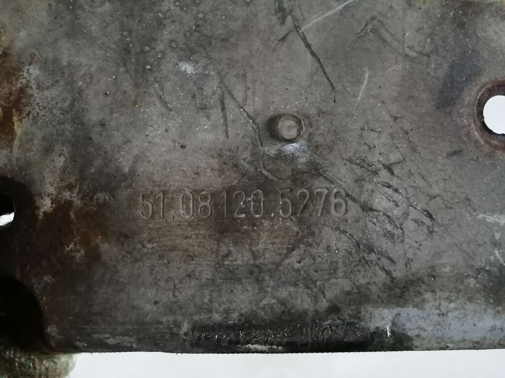 экран выпускного коллектора тепловой D2066 б/у - 2